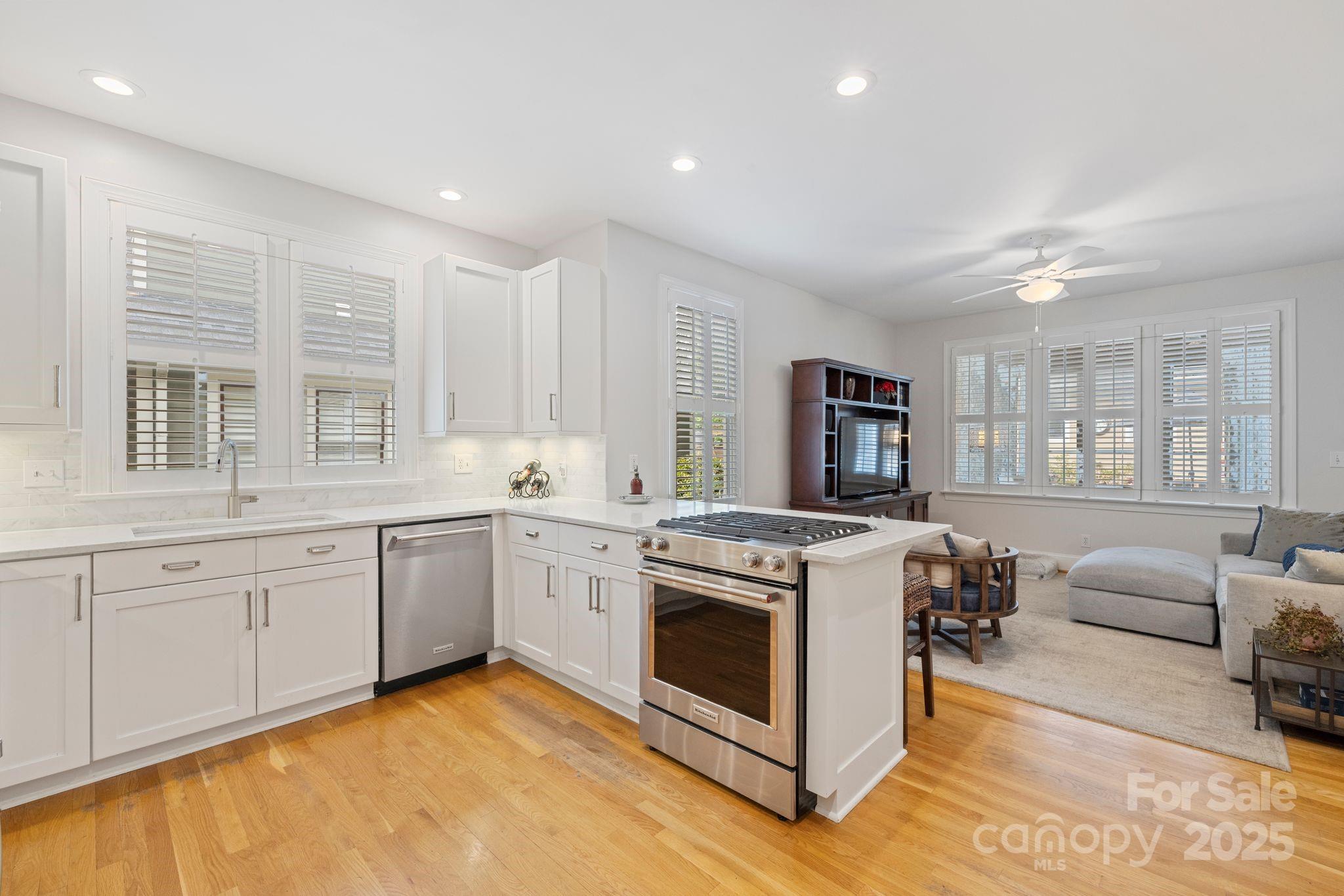 2306 Club Road Charlotte, NC 28205 - Photo 12 of 43 Gallery Image 12