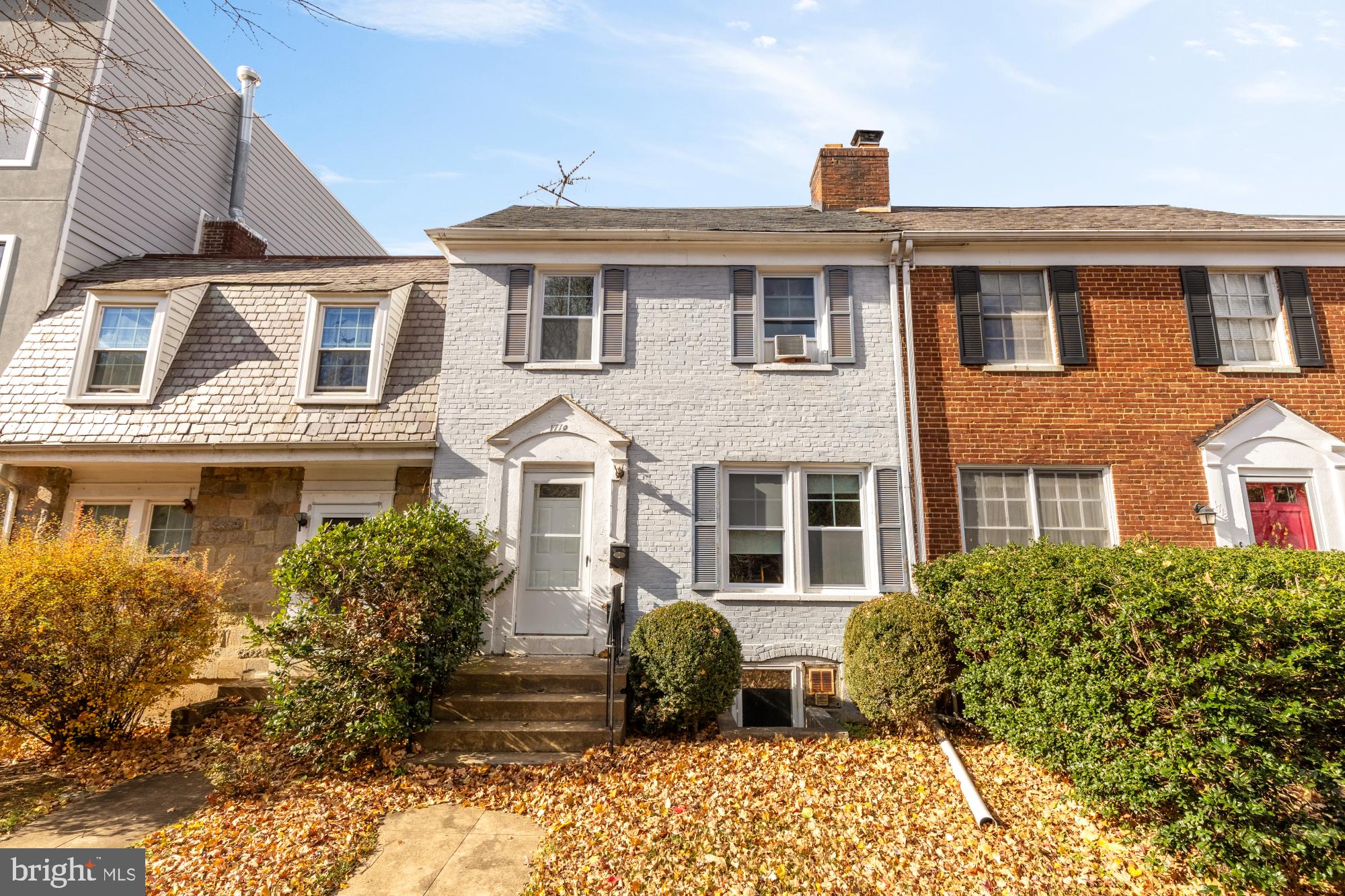 1710 37th Street Northwest Washington, DC 20007 - Photo 3 of 31