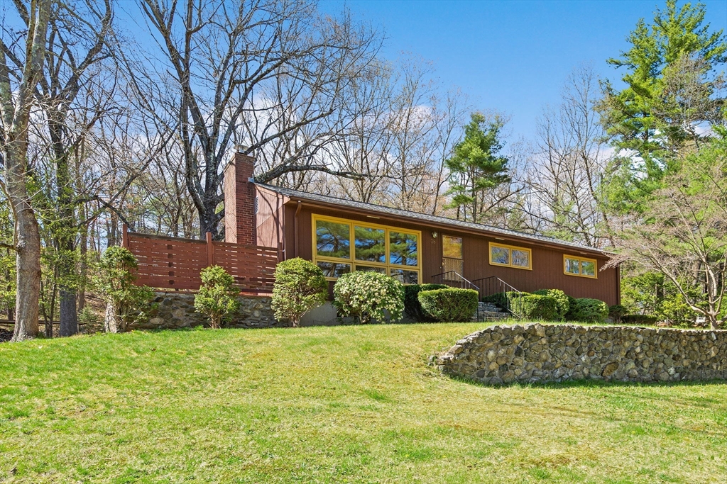38 Collins Road Northborough, MA 01532 - Photo 2 of 42
