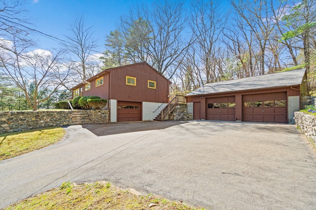 38 Collins Road Northborough, MA 01532 - Photo 31 of 42