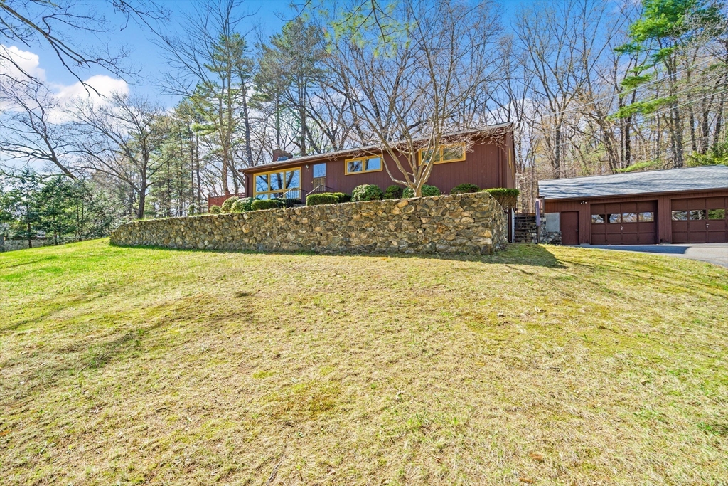 38 Collins Road Northborough, MA 01532 - Photo 32 of 42