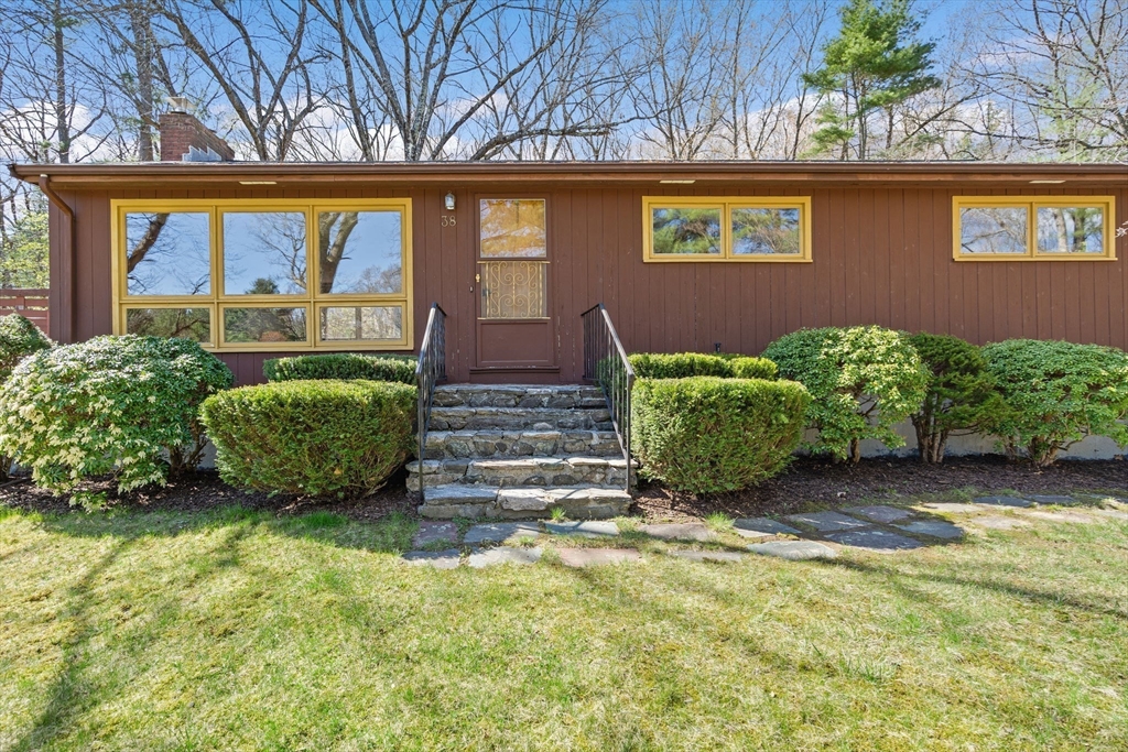 38 Collins Road Northborough, MA 01532 - Photo 33 of 42