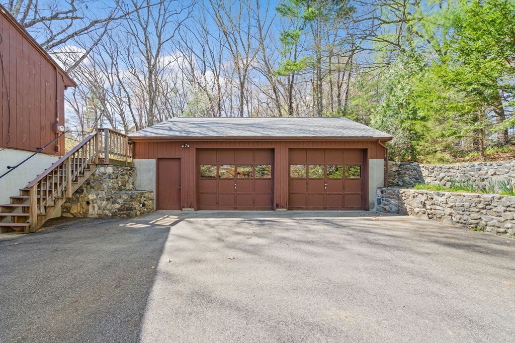 38 Collins Road Northborough, MA 01532 - Photo 6 of 42