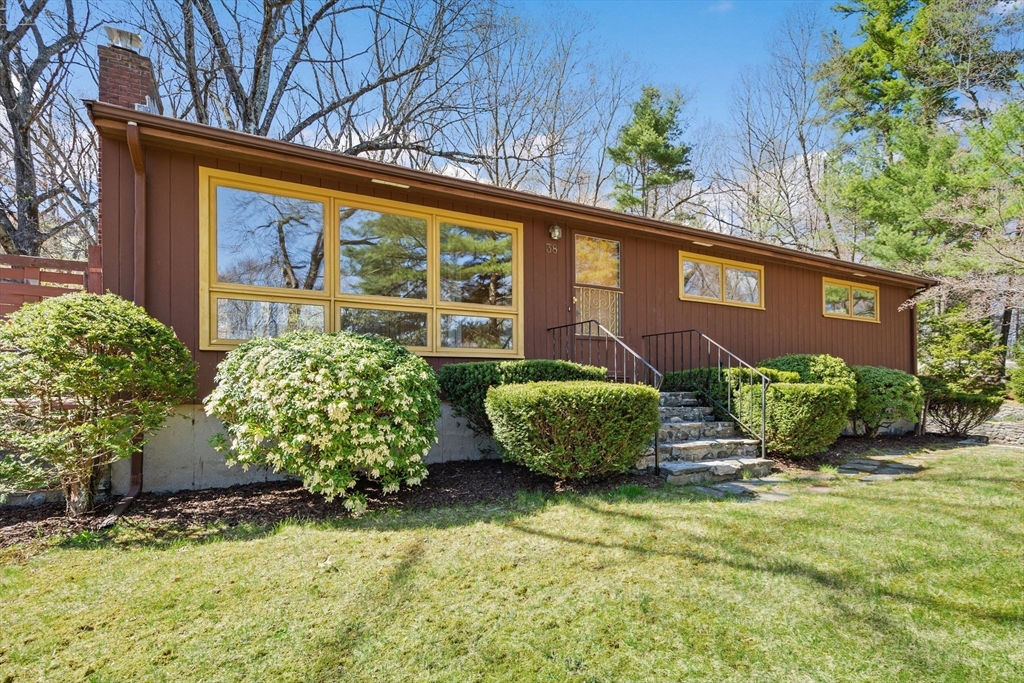 38 Collins Road Northborough, MA 01532 - Photo 9 of 42