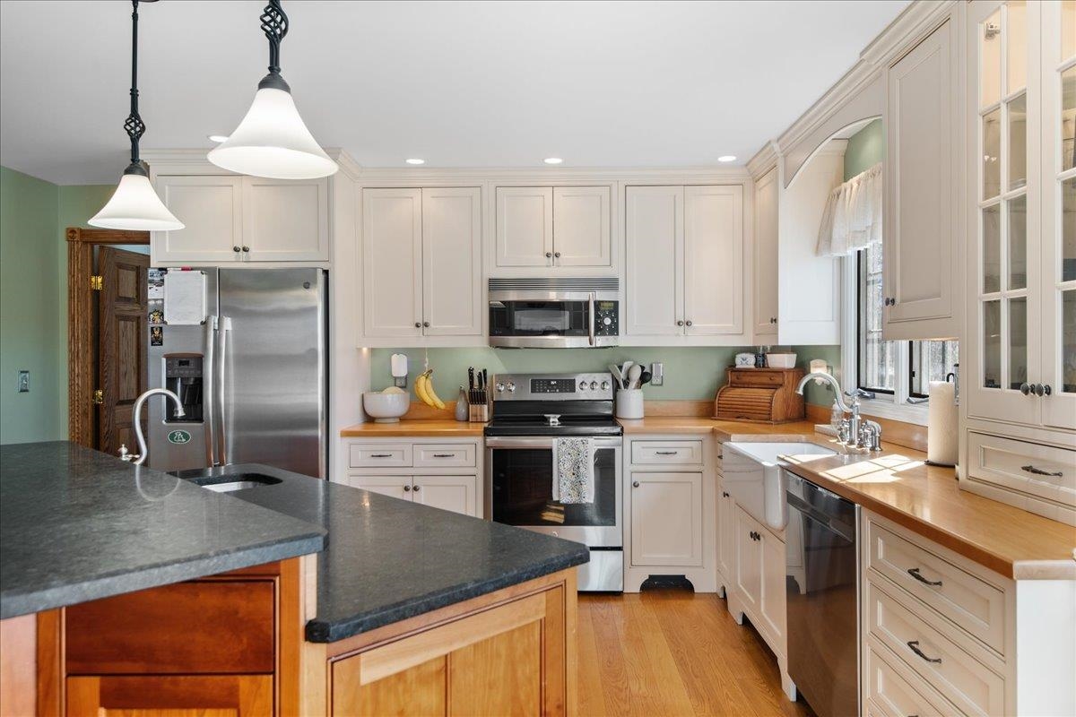 26 Rugg Avenue Milton, VT 05468 - Photo 10 of 42