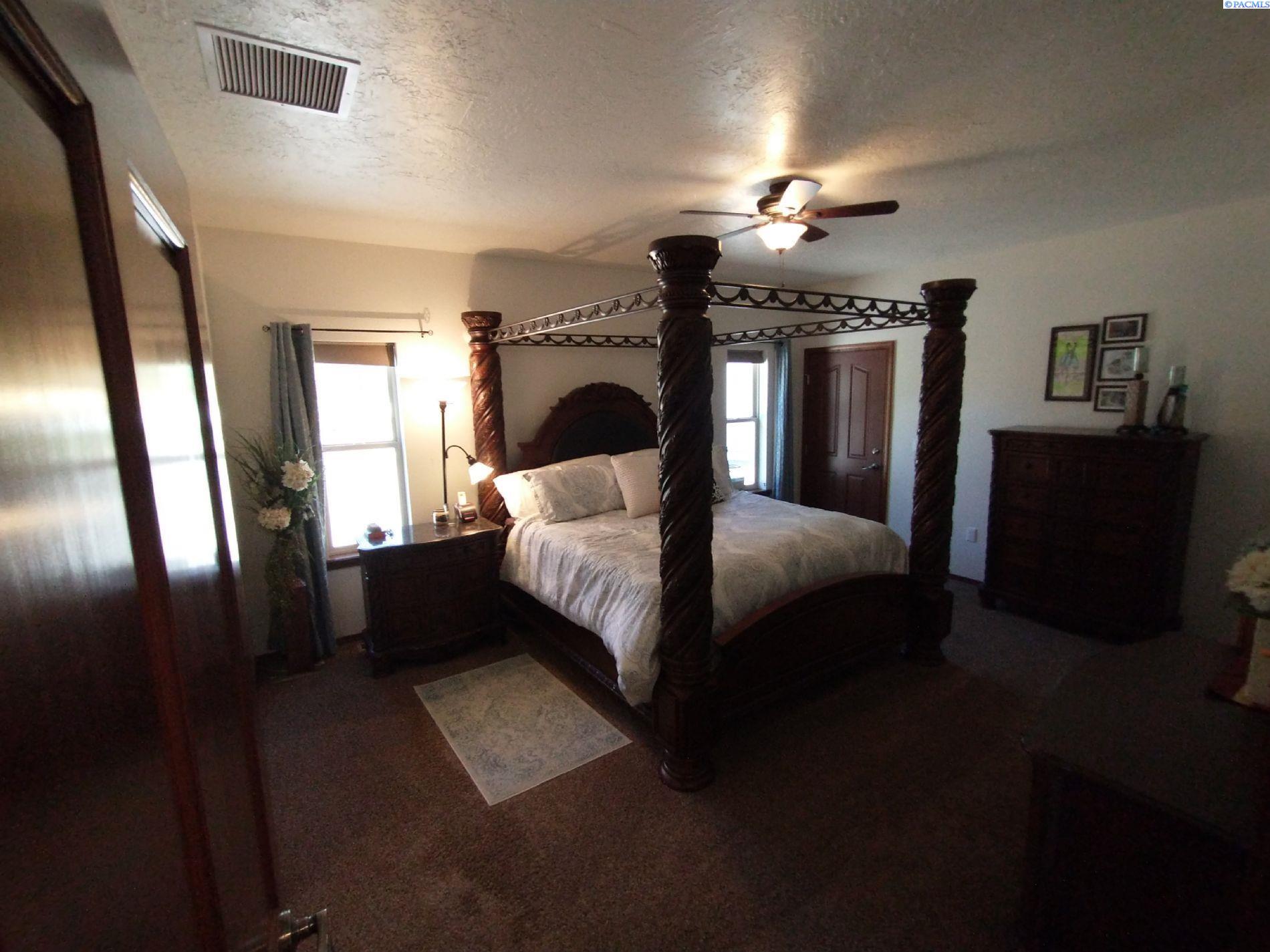 5501 Ryanick Road Kennewick, WA 99338 - Photo 13 of 25 Gallery Image 13