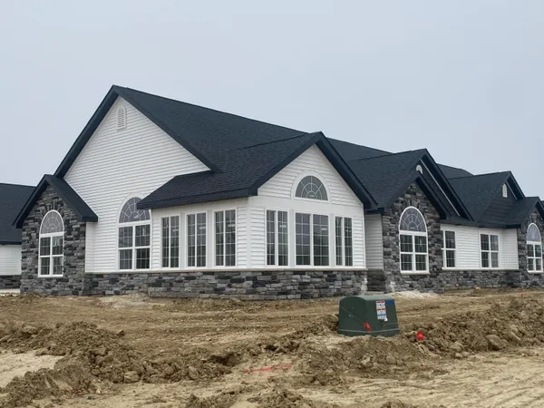 $364,573 | 5436 Fountain Drive, Crown Point, IN 46307