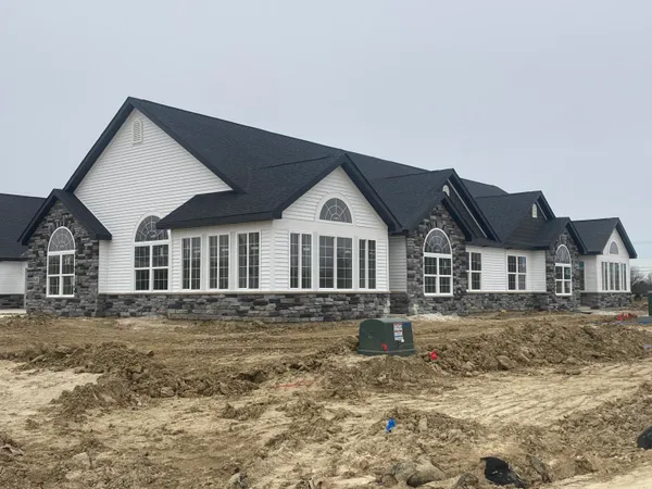 $364,573 | 5436 Fountain Drive, Crown Point, IN 46307