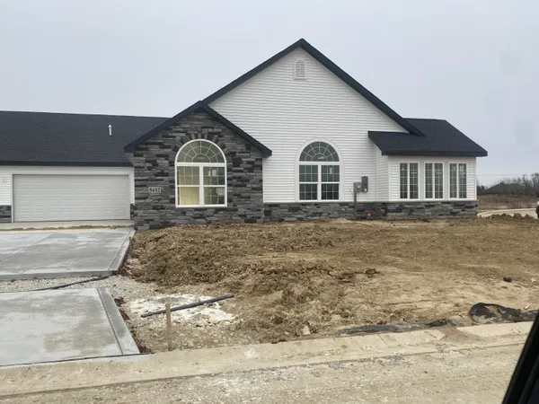 $364,573 | 5436 Fountain Drive, Crown Point, IN 46307