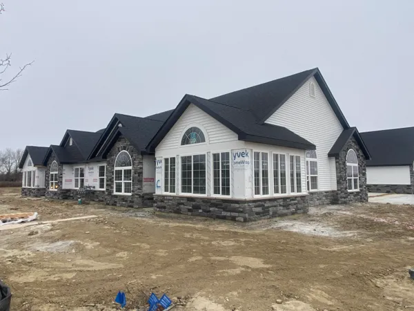 $364,573 | 5436 Fountain Drive, Crown Point, IN 46307