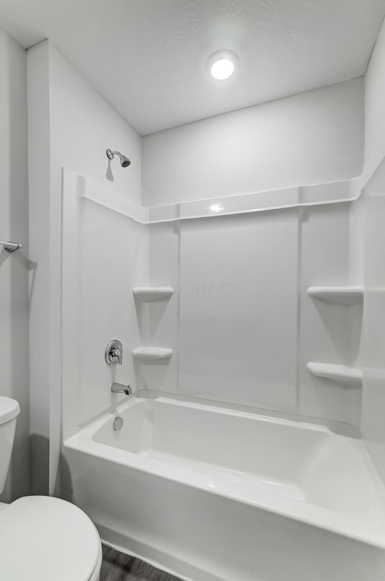 6378 Ripken Street Columbus, OH 43228 - Photo 40 of 51 040