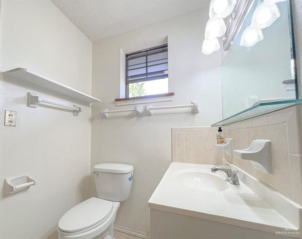 218 East Colorado Street Rio Hondo, TX 78583 - Photo 10 of 18