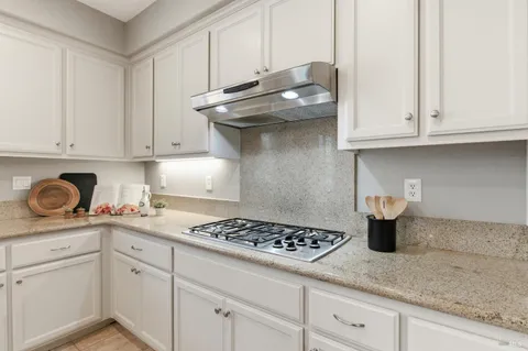 $1,498,000 | 960 Capitola Drive, Napa, CA 94559