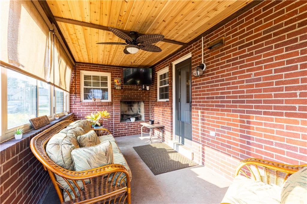 891 5 Pines Road North Huntingdon, PA 15642 - Photo 17 of 24 Gallery Image 17