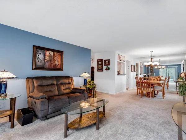 $224,999 | 7211 Wolf Road, Unit 301A, Indian Head Park, IL 60525