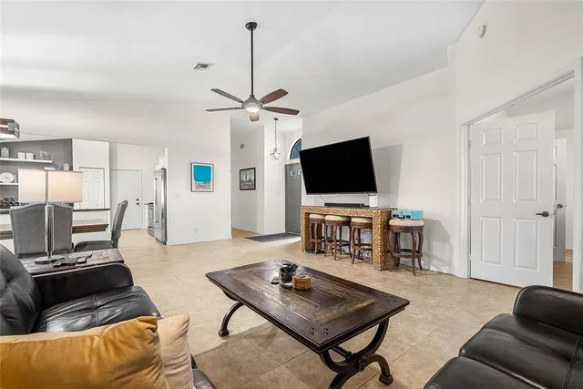 $3,250 | 8055 Burlington Court, Lake Worth, FL 33467