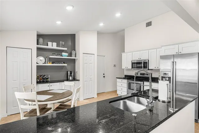 $3,250 | 8055 Burlington Court, Lake Worth, FL 33467