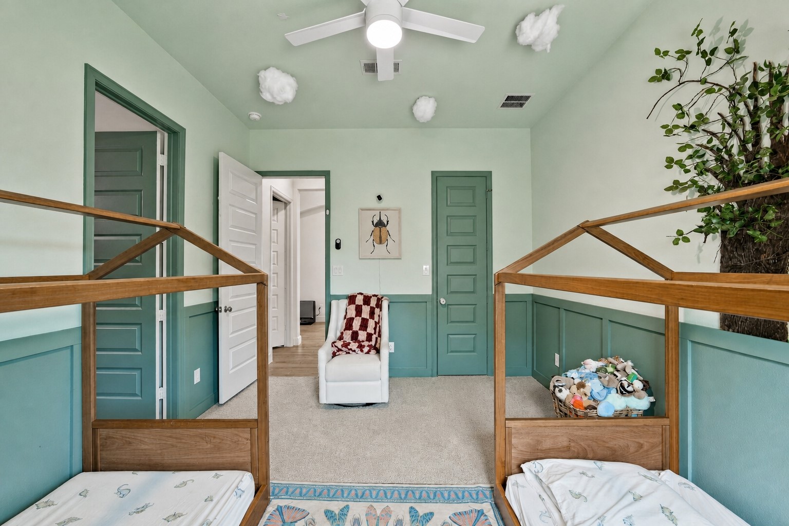 17801 Parnassum Path Conroe, TX 77302 - Photo 22 of 41 Guest Bedroom with en sutie