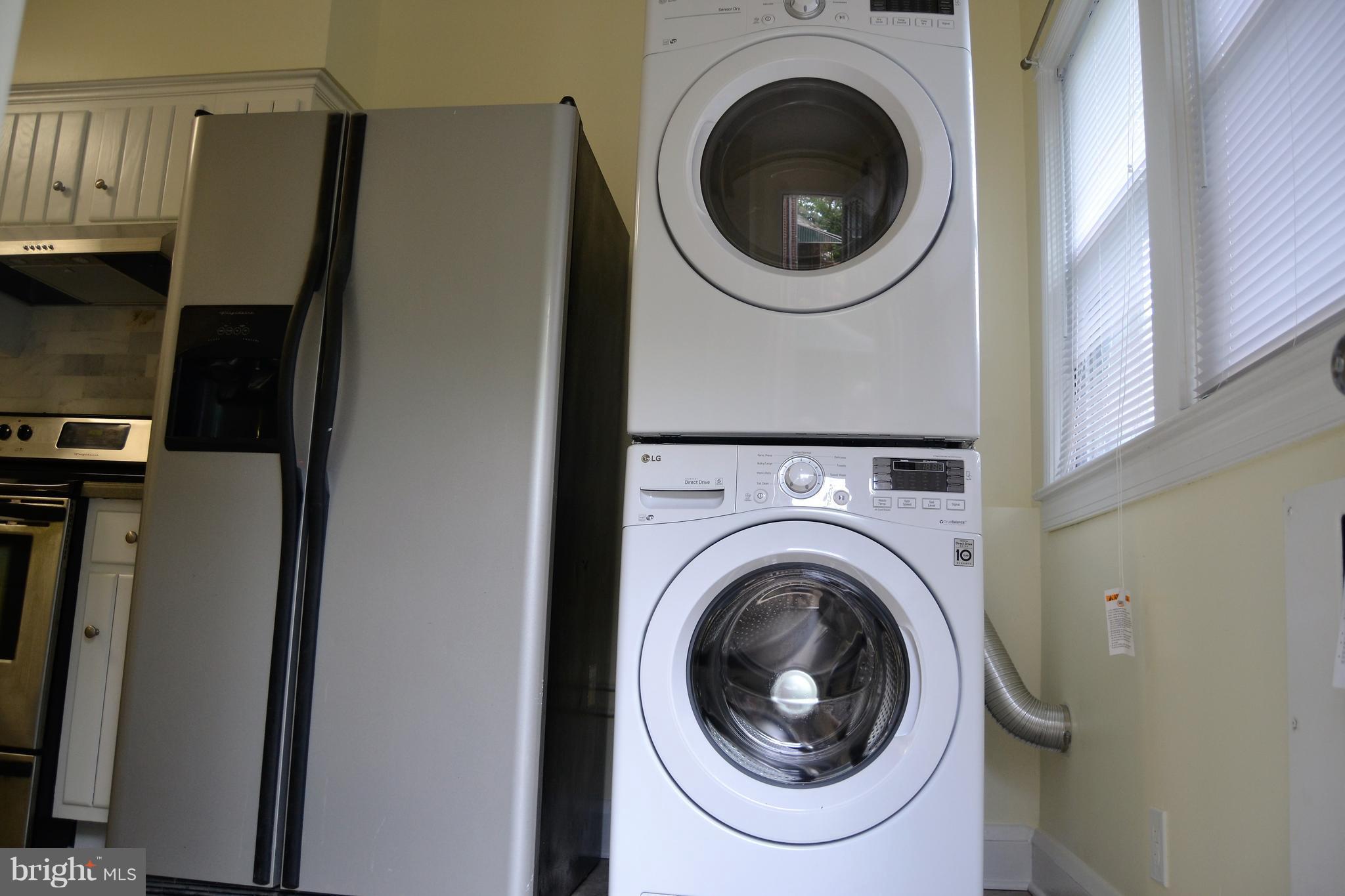 211 Westowne Road Baltimore, MD 21229 - Photo 11 of 30 New LG Brand HE stackables