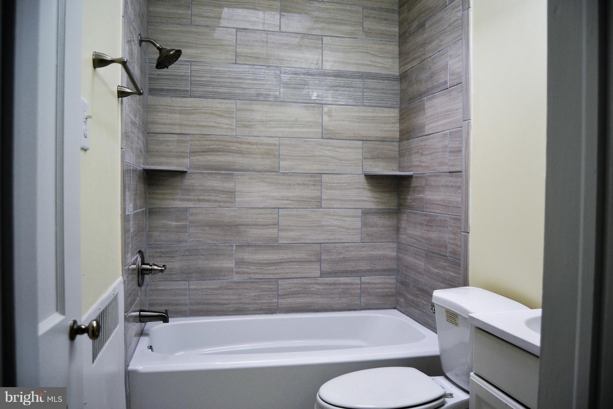 211 Westowne Road Baltimore, MD 21229 - Photo 19 of 30 Fully renovated bathroom