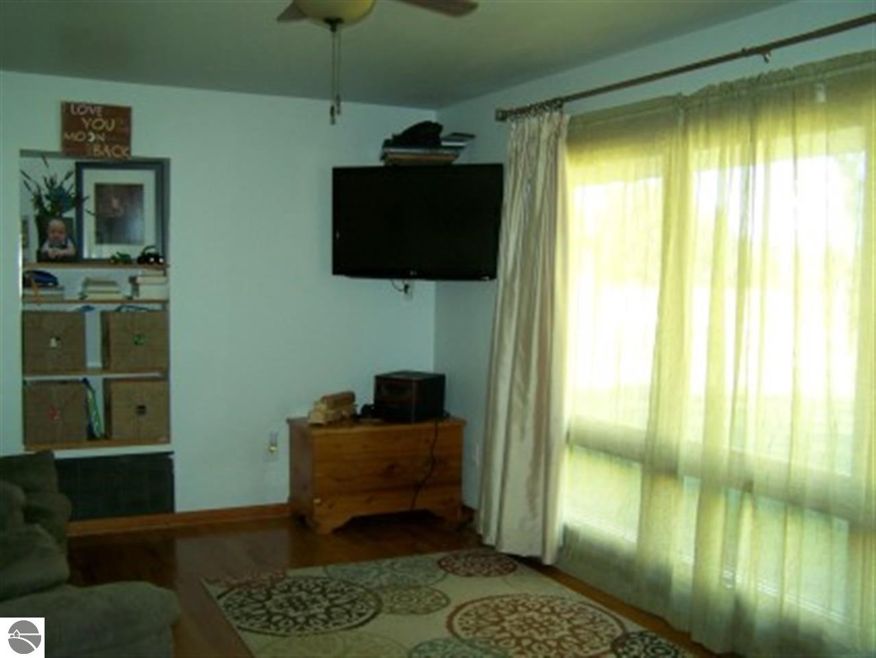 7730 East Pleasant Valley Road Shepherd, MI 48883 - Photo 11 of 18 1777138-10.JPG