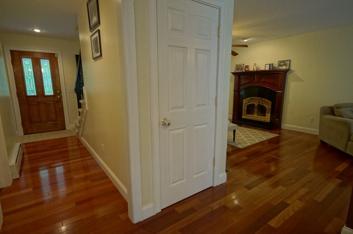 30 Damren Road Derry, NH 03038 - Photo 12 of 36