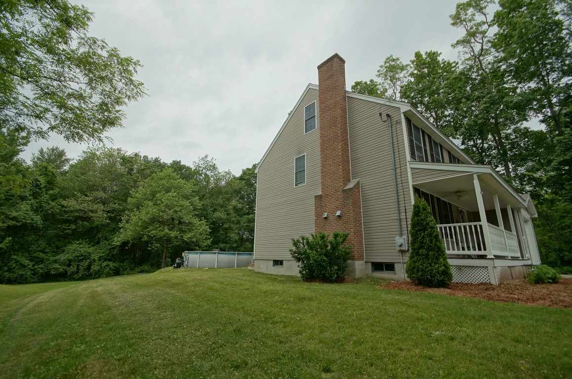 30 Damren Road Derry, NH 03038 - Photo 3 of 36