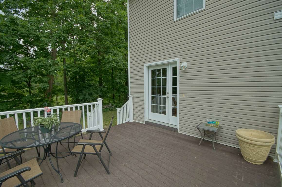 30 Damren Road Derry, NH 03038 - Photo 31 of 36