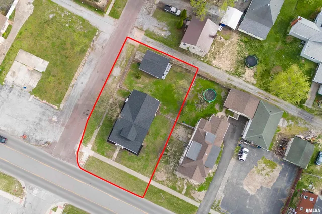 $149,000 | 810 East Main Street, West Frankfort, IL 62896