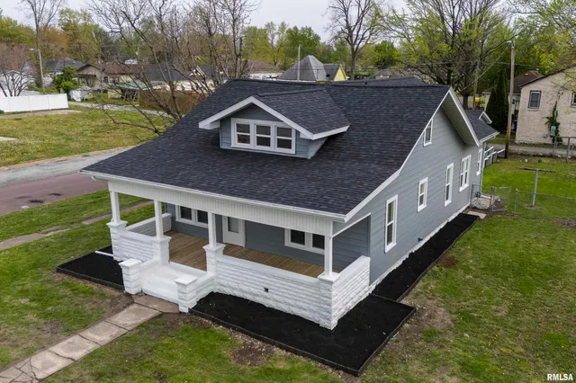 $149,000 | 810 East Main Street, West Frankfort, IL 62896