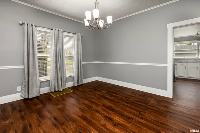 $149,000 | 810 East Main Street, West Frankfort, IL 62896