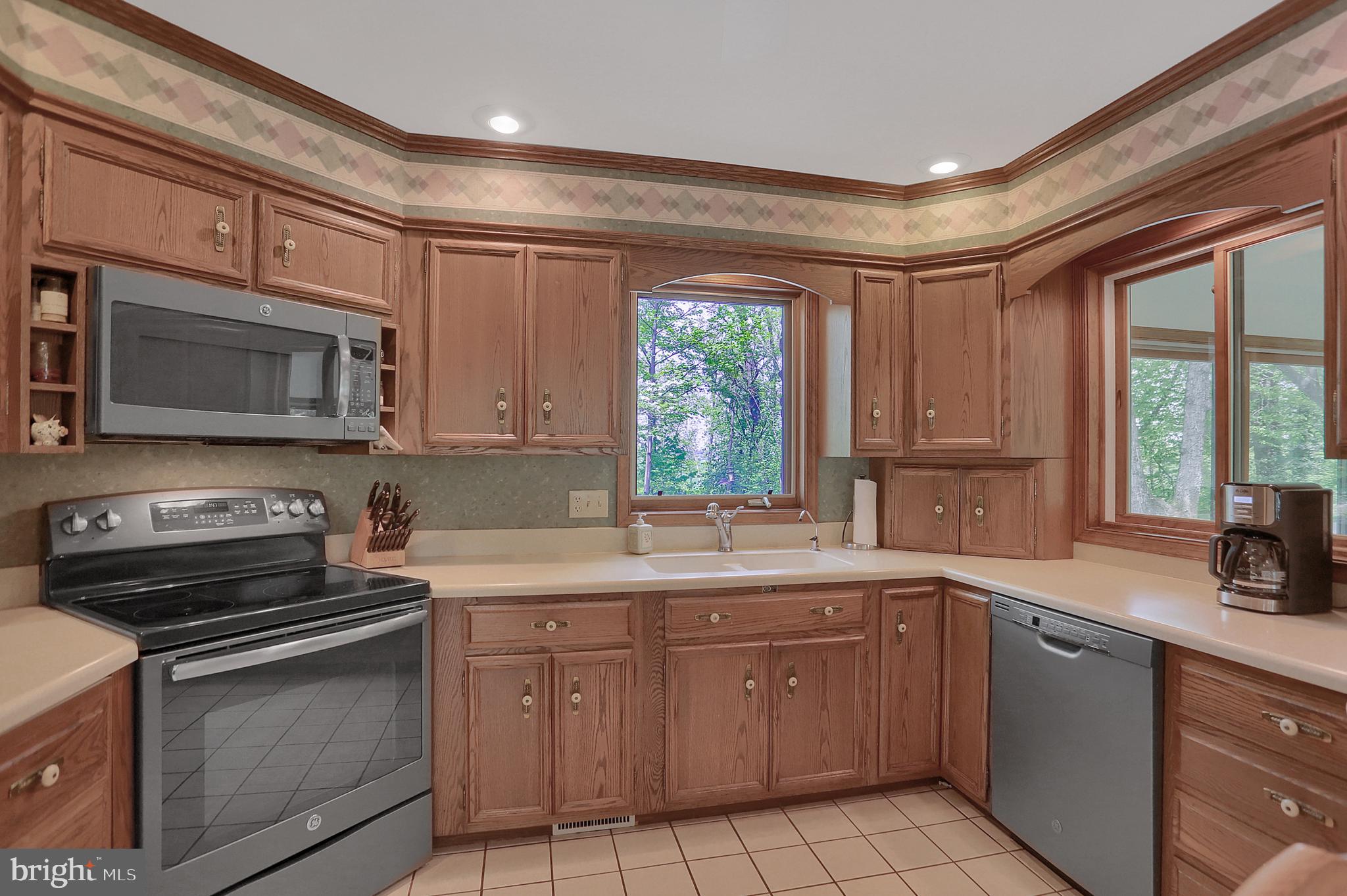 851 Valley Road Lancaster, PA 17601 - Photo 10 of 54 Gallery Image 10