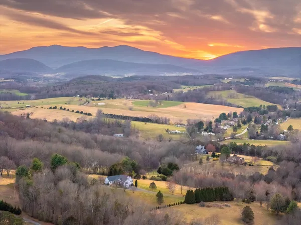 $748,900 | 173 Eastwood Drive, Staunton, VA 24401