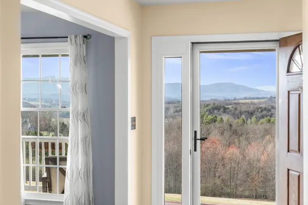 $748,900 | 173 Eastwood Drive, Staunton, VA 24401