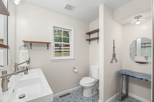 $748,900 | 173 Eastwood Drive, Staunton, VA 24401