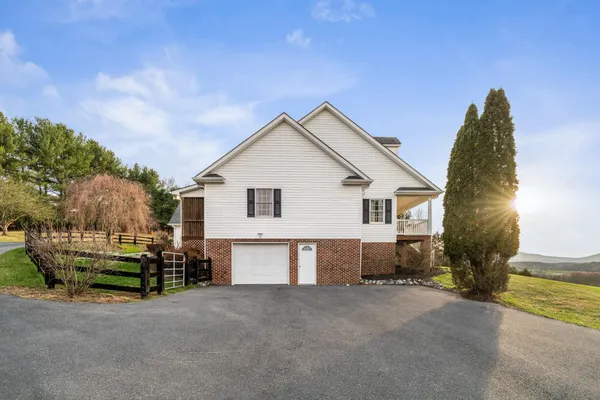 $748,900 | 173 Eastwood Drive, Staunton, VA 24401