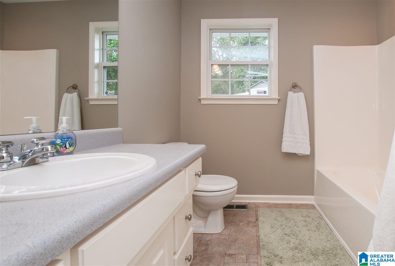 2051 Magnolia Road Leeds, AL 35094 - Photo 16 of 22