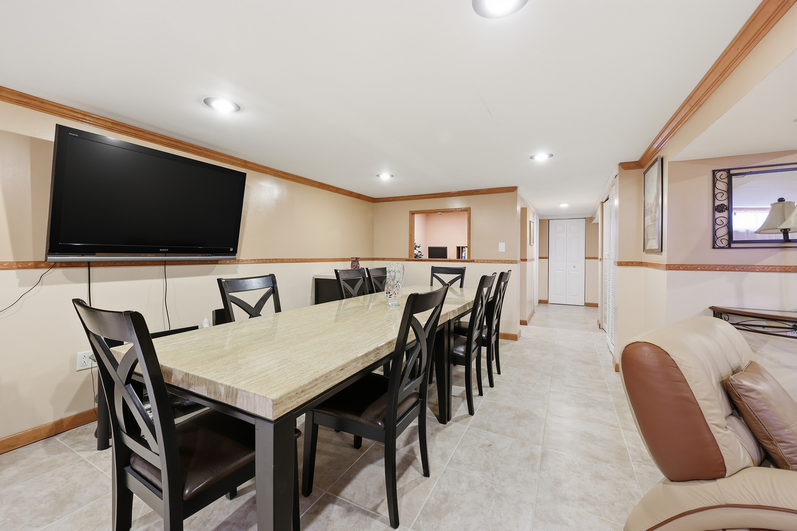 329 East Myrick Avenue Addison, IL 60101 - Photo 20 of 30 a view of a dining room with furniture