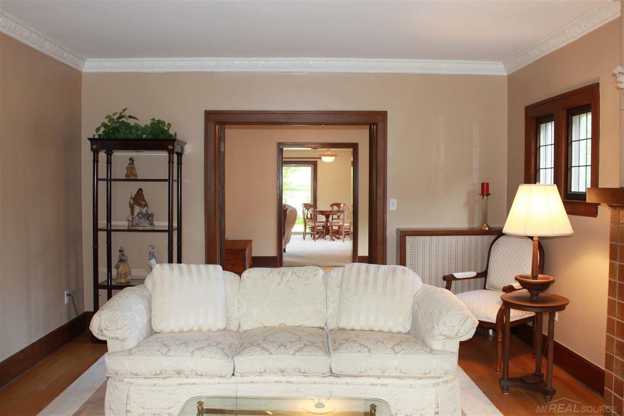 1242 Devonshire Road Grosse Pointe Park, MI 48230 - Photo 8 of 70