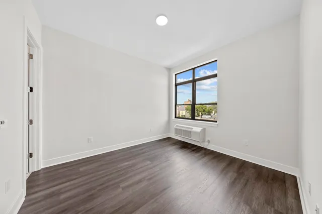 $3,750 | 121 34th Street, Unit 303, Union City, NJ 07087