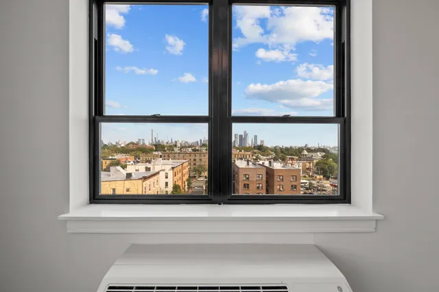 $3,750 | 121 34th Street, Unit 303, Union City, NJ 07087