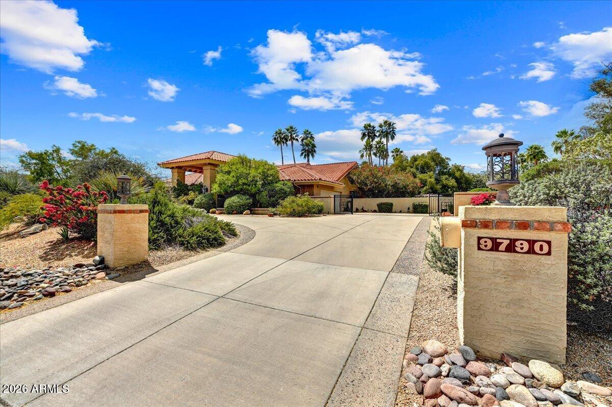 9790 North Invergordon Road Paradise Valley, AZ 85253 - Photo 7 of 48 Gallery Image 7
