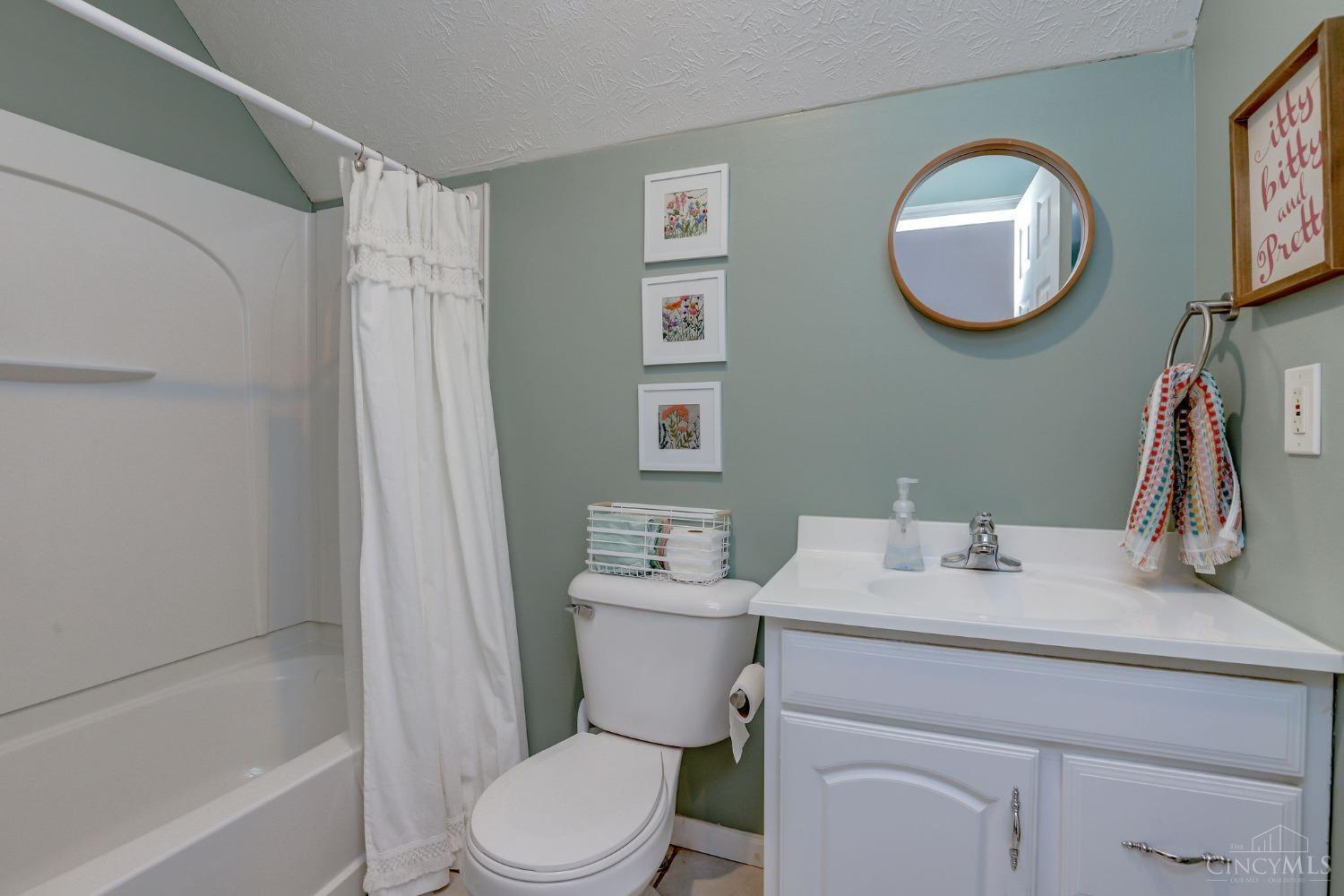 6812 Taylor Road Cincinnati, OH 45248 - Photo 30 of 44