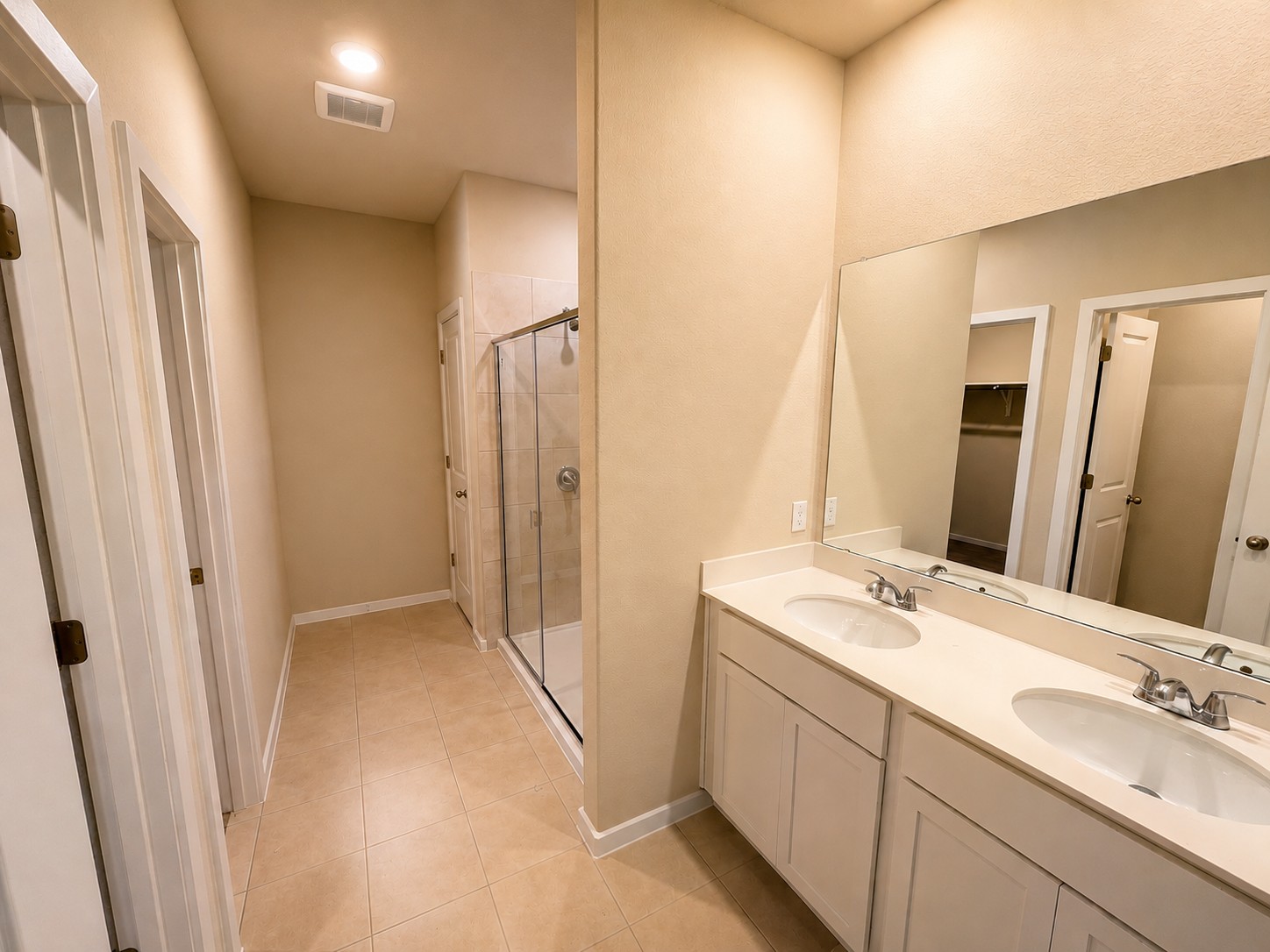 164 Wind Hill Jarrell, TX 76537 - Photo 12 of 22 Primary Bath with dual vanities