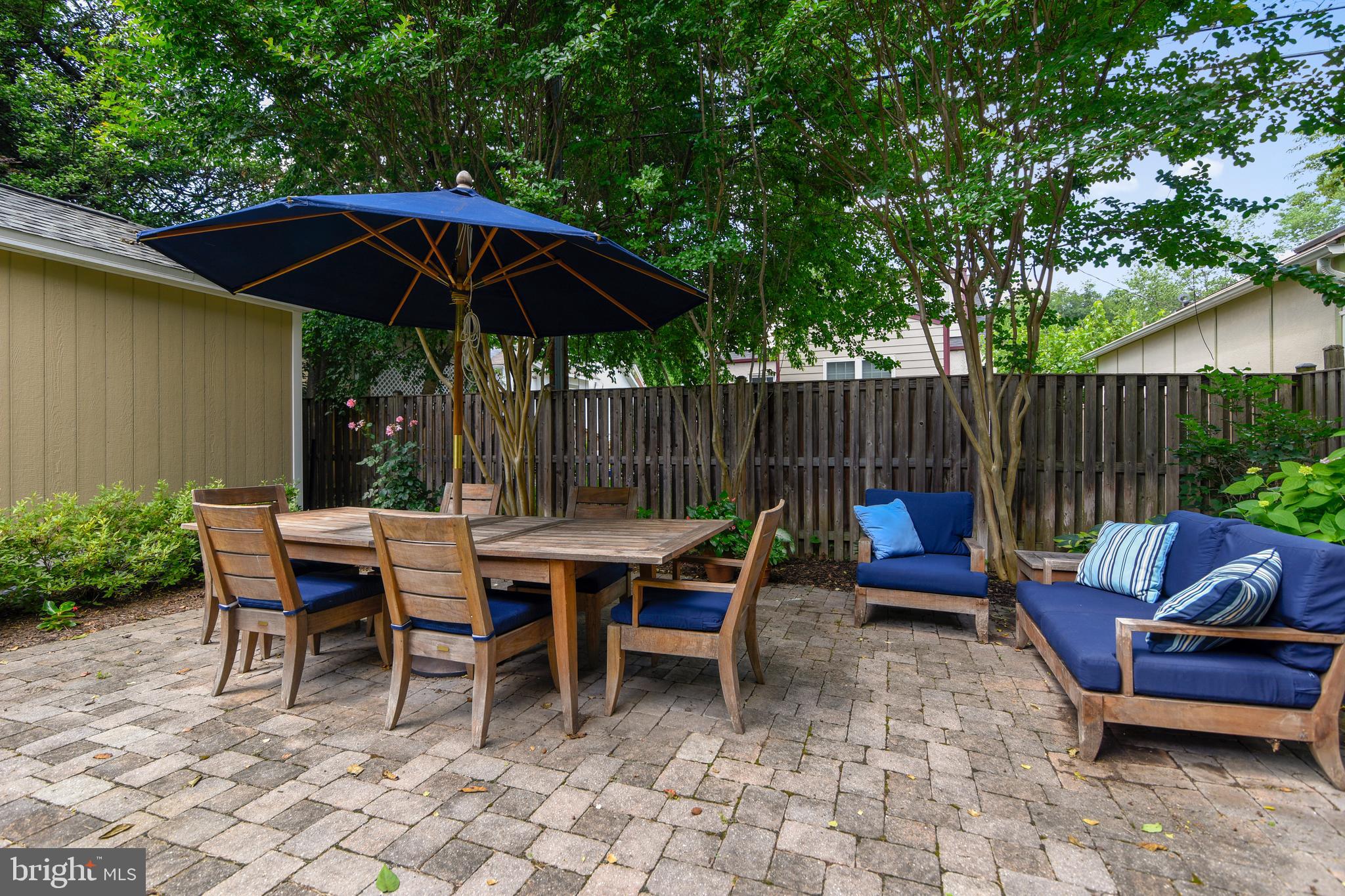 209 West Myrtle Street Alexandria, VA 22301 - Photo 42 of 57 Back yard built for entertaining