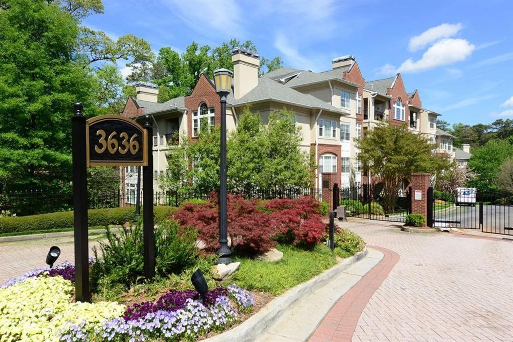 3636 Habersham Road - Habersham Oaks - Unit 1301 - In the Heart of Buckhead!