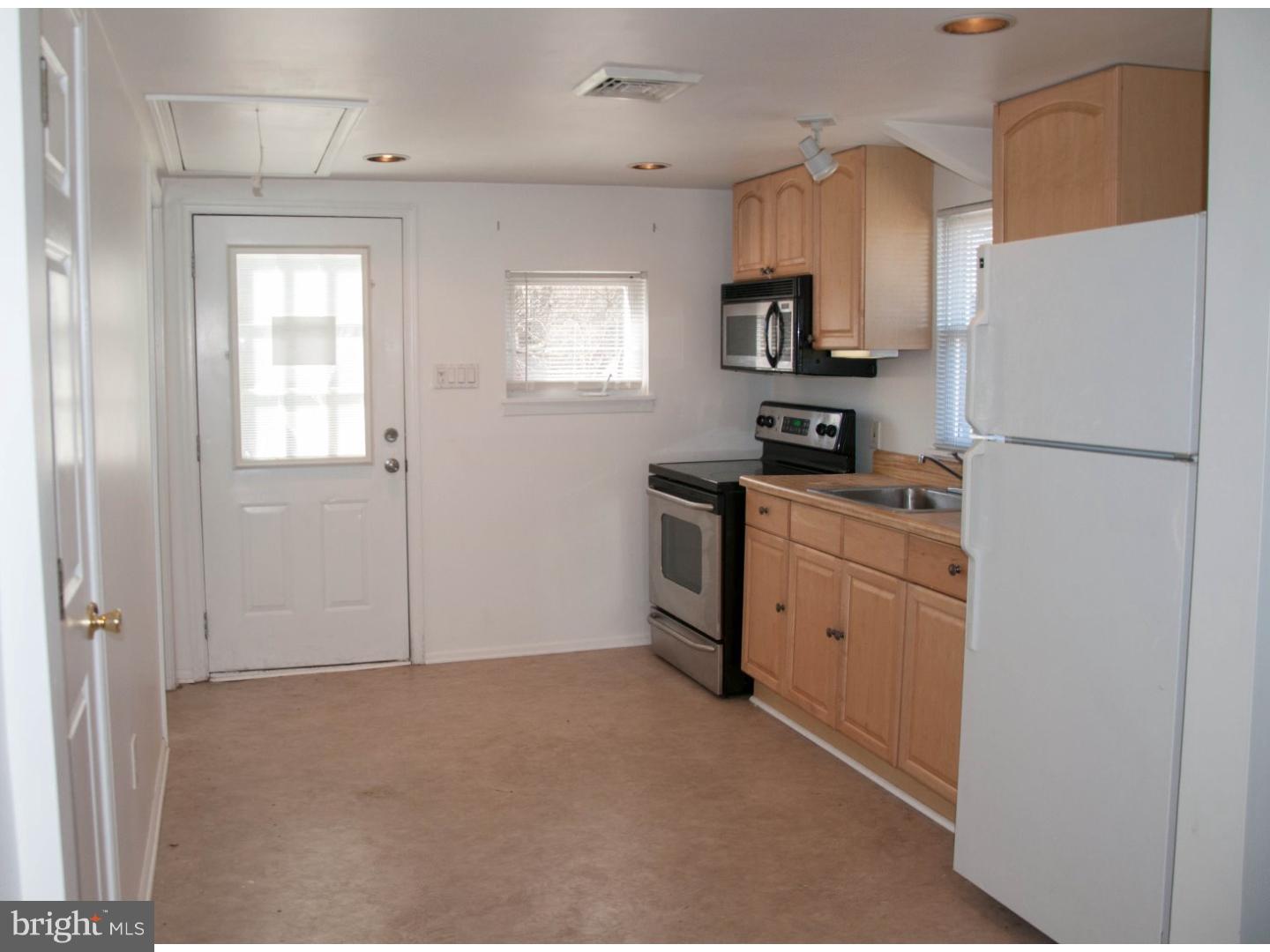 157 Georgia Road Pennsville, NJ 08070 - Photo 5 of 14