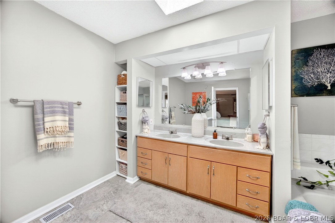 895 Lucy Road Lake Ozark, MO 65049 - Photo 29 of 68