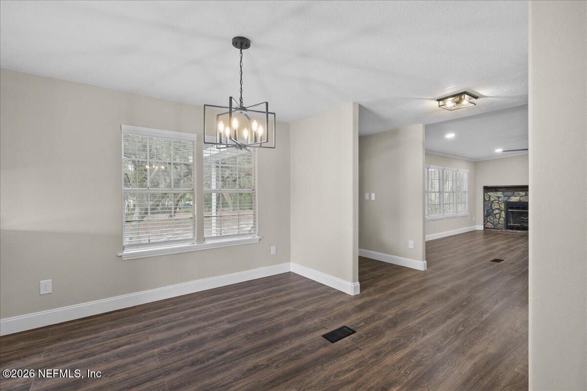 268 Beulah Church Road Welaka, FL 32112 - Photo 13 of 33 Dining Room
