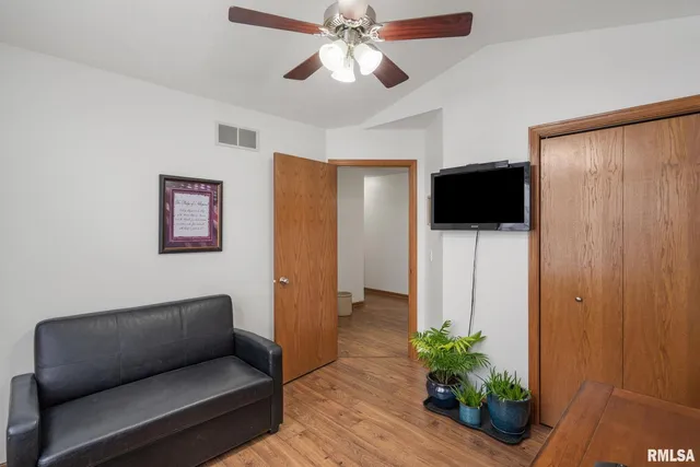 $320,999 | 973 17th Avenue, Silvis, IL 61282